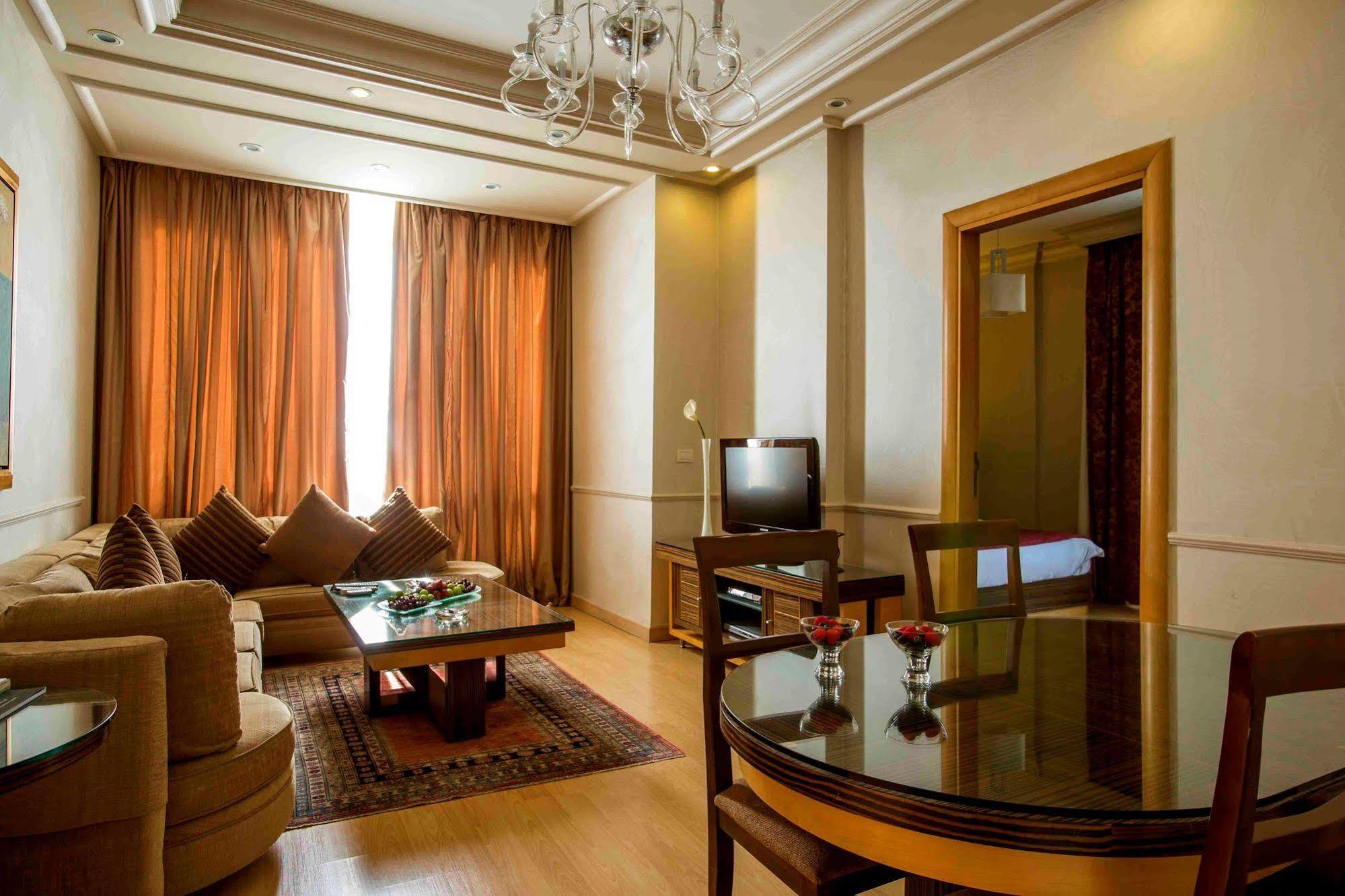 Apartamento Lahoya Garden Beirut Exterior foto