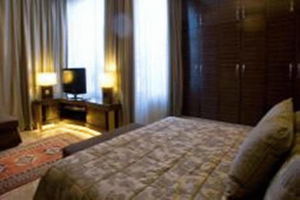 Apartamento Lahoya Garden Beirut Exterior foto